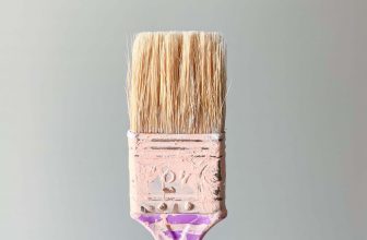 kwasten schoonmaken